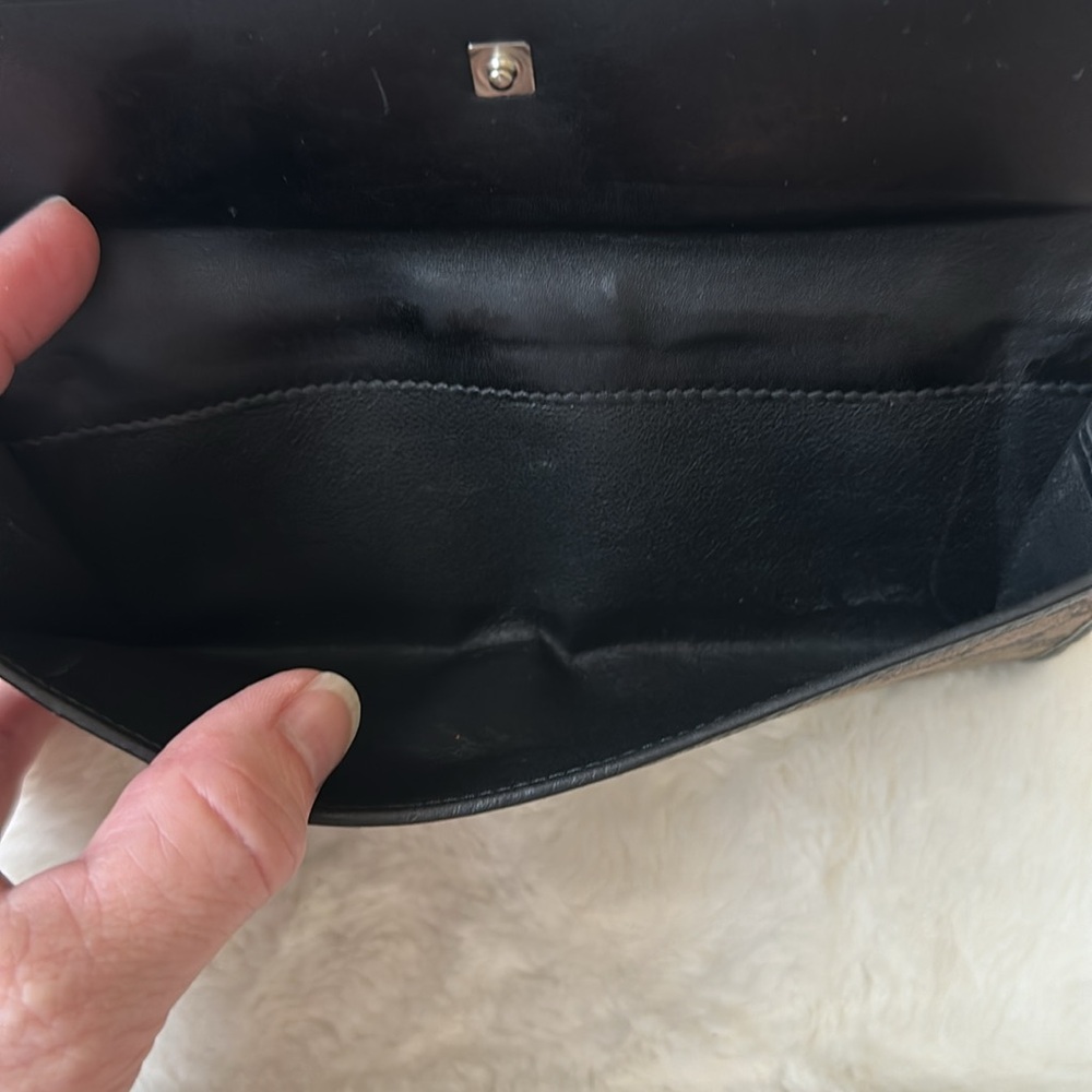 GUCCI 🖤🤎Black/Brown GG Canvas & Leather Flap wallet & Cosmetic pouch like NEW - Picture 5 of 10